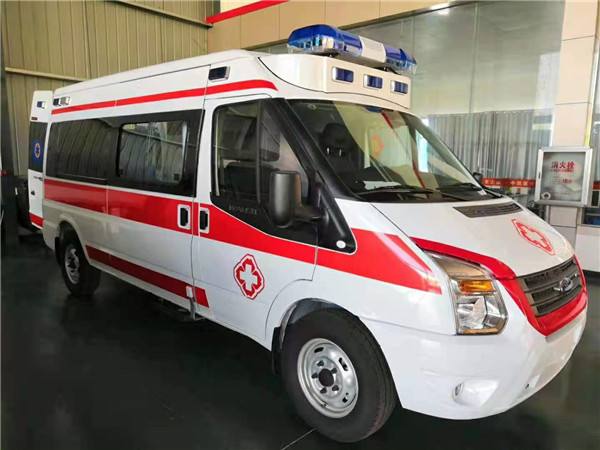 新化县福特V362救护车